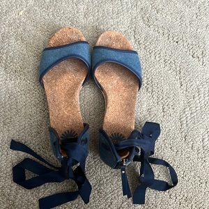 Cute navy wedges from Ugg